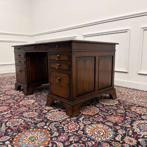RAC Klassiek Engels Chesterfield Bureau – RAC Royal Antique Collection, Leather, Wood (photo 6 of 19)