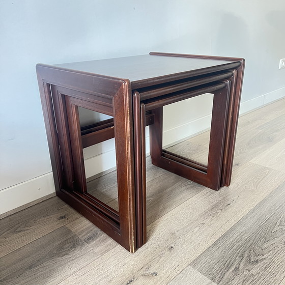 Image 1 of Set di 3 tavolini impilabili vintage