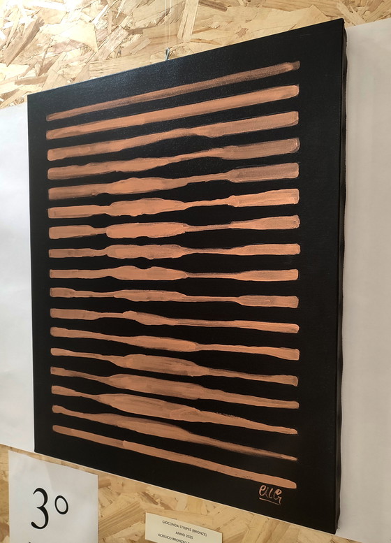 Image 1 of Walter Geraci - Gioconda Stripes (Bronce)