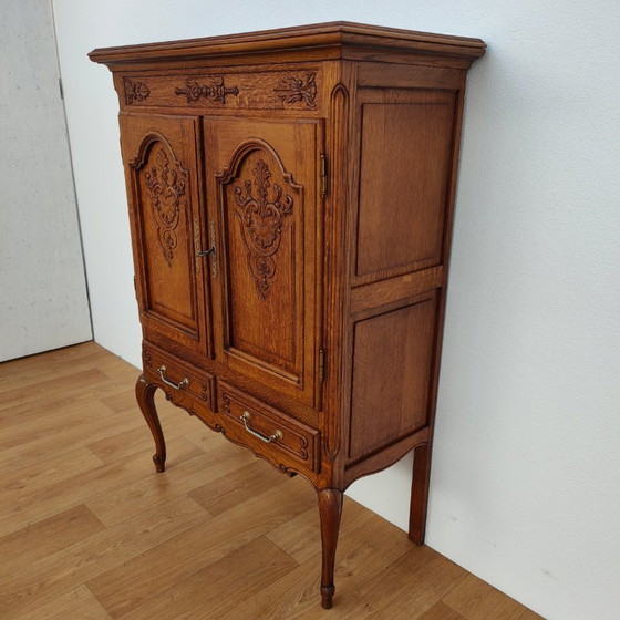 Image 1 of Buffet, commode, meuble bar et meuble hi-fi de style Queen Anne vintage