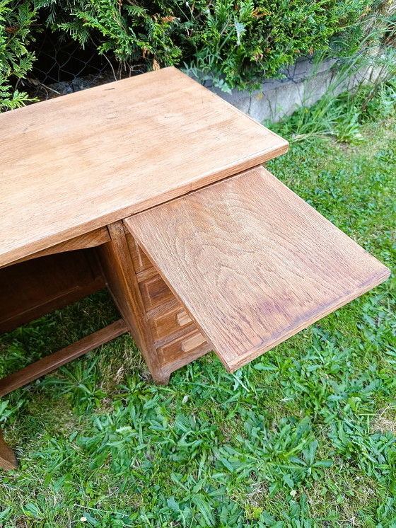 Image 1 of Bureau en chêne massif ancien