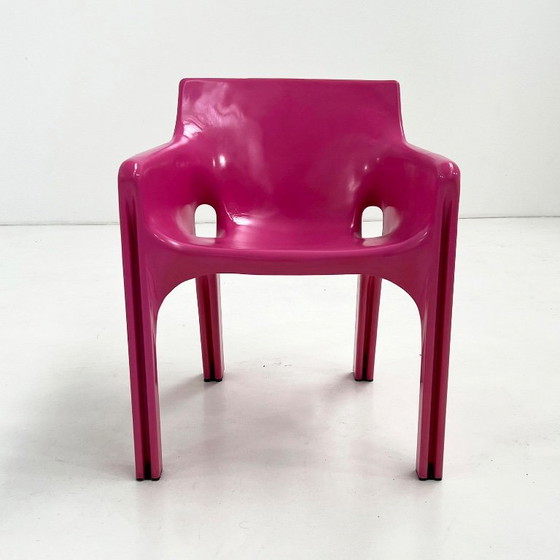 Fauteuil Rose Gaudi par Vico Magistretti pour Artemide, 1984 – Plastic (photo 2 of 10)