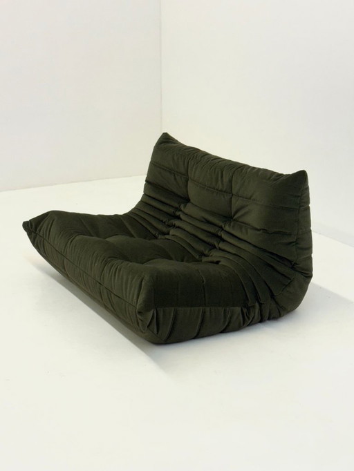 Ligne Roset Togo élément 2 places en velours vert foncé