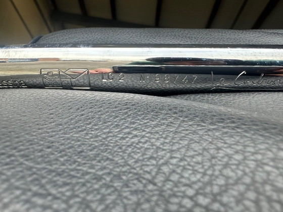 Image 1 of Fauteuil et repose-pieds LC2 de Le Corbusier et al. pour Cassina, années 1990