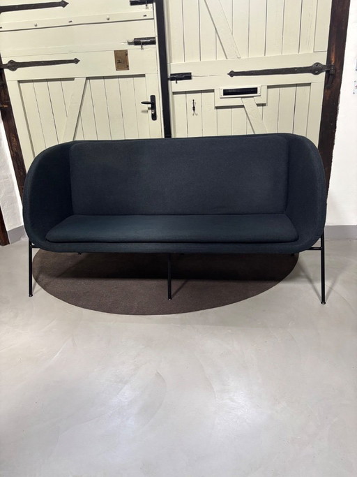 Bolia-Sofa aus blauem Stoff