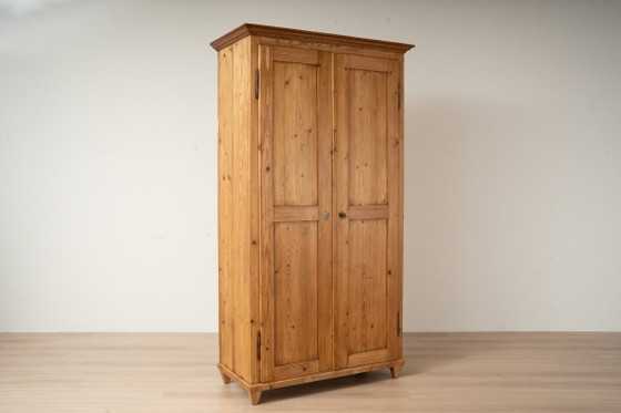 Armadio antico tedesco in pino con appendiabiti e ripiano, fine XIX secolo, Legno, Beige (foto 3 di 16)