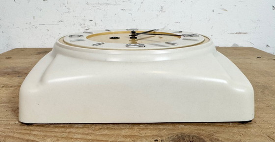 Image 1 of Vintage Beige Bakelite Wall Clock from Prim, 1950s
