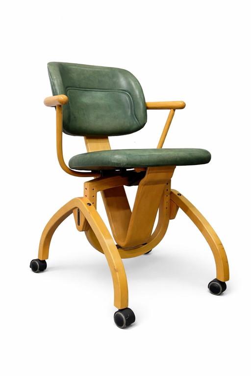 Vintage Moizi ergonomic design office chair