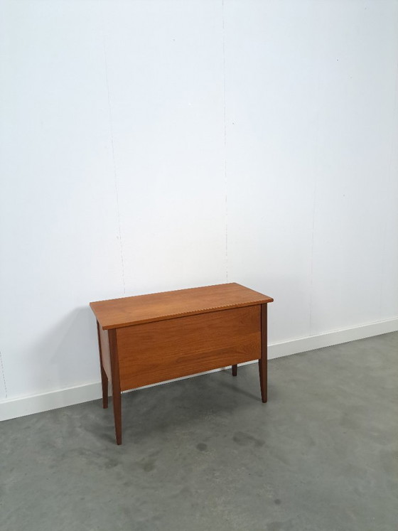 Image 1 of Coffre à jouets en teck danois, coffre de rangement