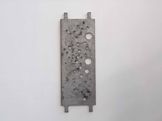 Brutalist Wall Art EO-017 – Perforated Steel Panel | EBBE OBJECTS – Bildhauerei, Metal (photo 10 of 11)