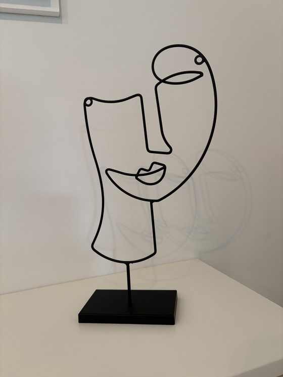 Image 1 of Scultura moderna in filo di acciaio nero