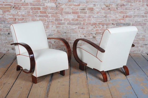 Een paar gerestaureerde art-deco fauteuils, walnoothout, leer, opnieuw gepolijst, Tsjechisch, jaren 1930 (photo 8 of 11)