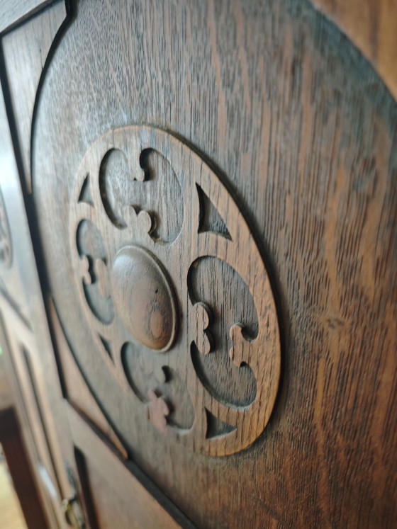 Antiker Buffetschrank / Esszimmerschrank – Buffetschränke, Holz, Eisen (photo 6 of 12)