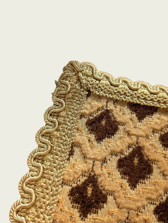 Image 1 of Vintage placemat met ruitpatroon en gouden rand – jaren 70/80, 28x28 cm