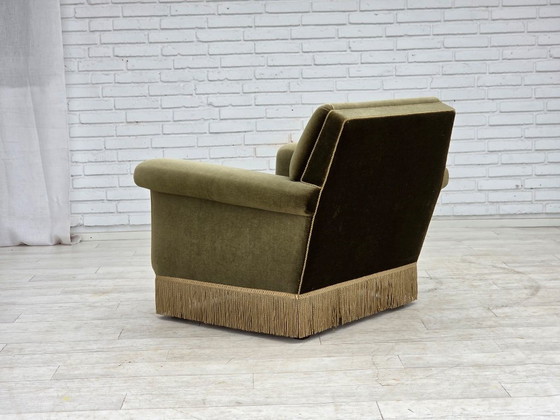 Image 1 of Deense fauteuil uit de jaren 70, originele groene meubelvelours
