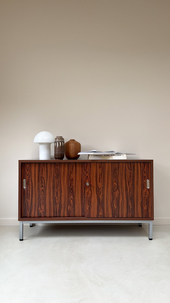 Image 1 of Palisanderschrank mit Schiebetüren