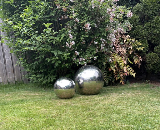 Set Of 2 Large Witch Balls (Silver)