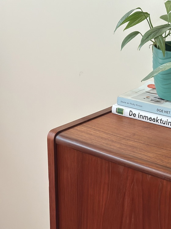 Image 1 of Vintage highboard Deens Johannes Andersen jaren 50/60/70