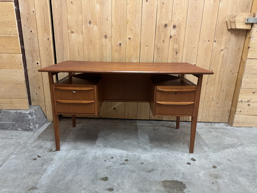 Teak desk by Gunnar Nielsen for Tibergaard, 1960s