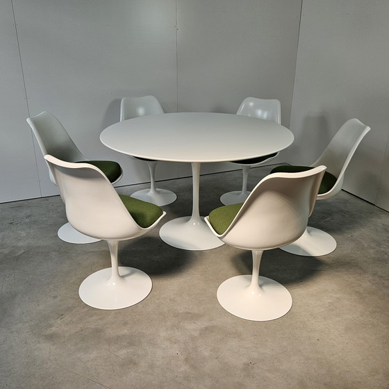 Image 1 of Ensemble de salle à manger Knoll Eero Saarinen restauré