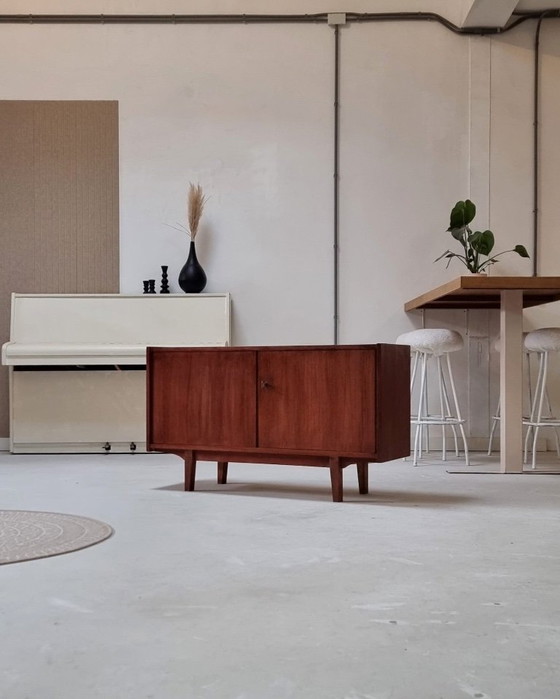 Image 1 of Sideboard aus der Mitte des Jahrhunderts