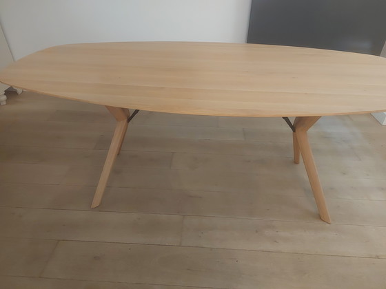 Image 1 of Mobitec Oval Table 200x100