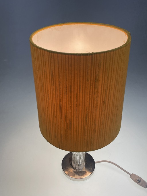 Kaiser Leuchten Tischlampe, Eisglasfuß, 1970'S