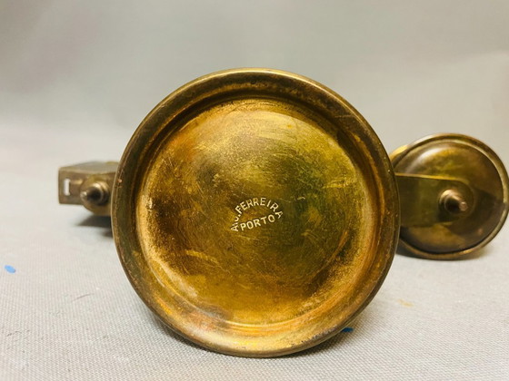 Image 1 of Portugiesischer Messing-Kerzenhalter mit Streichholzschachtelhalter von Ferreira, 1930er Jahre