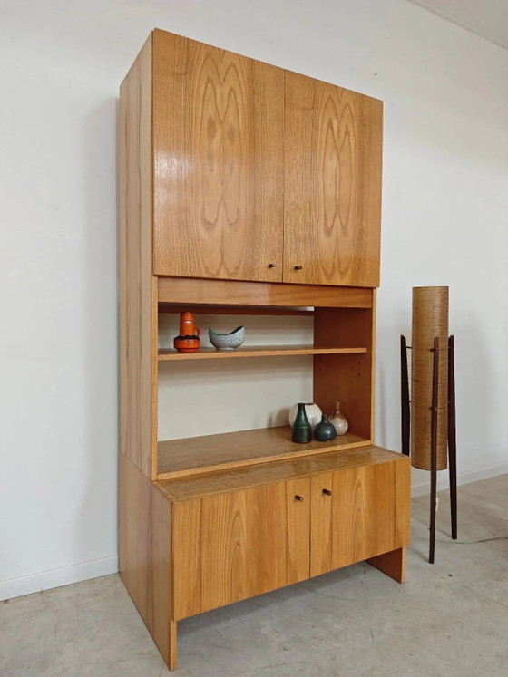 Antiker hoher Fernsehschrank, Kommodenschrank von Drevotex Zamberk. – Vitrine, Wood, Mid Century Modern (photo 11 of 22)