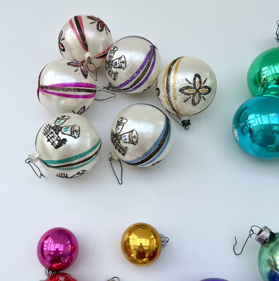 Image 1 of Collectie vintage glazen kerstboomversieringen – jaren 1950-1970