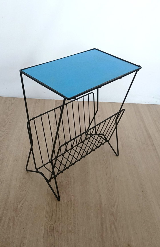 Image 1 of Tavolino anni Cinquanta con portariviste