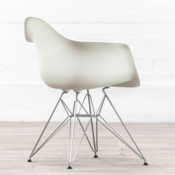 Image 1 of Vitra Eames Plastic Armchair Dar Club Chair