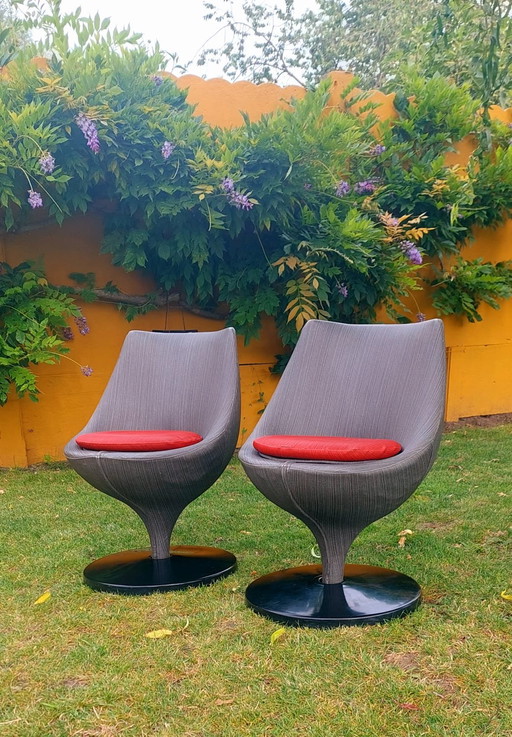 Duo Polaris chairs by vintage Pierre Guariche