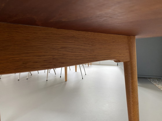 Image 1 of Hans J. Wegner voor Fritz Hansen FH4602 tafel