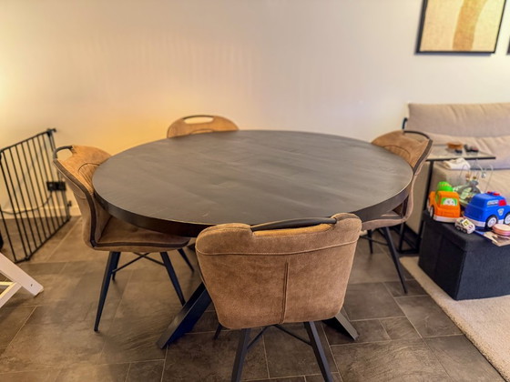 Image 1 of Round dining table black Ø150 cm