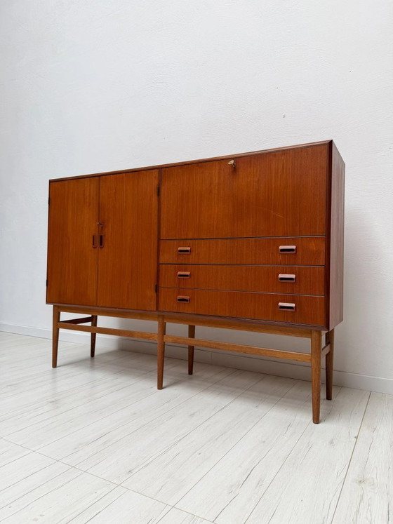 Credenza Highboard design danese vintage anni '60 attribuita a Børge Mogensen – Credenze, Legno (photo 9 of 12)