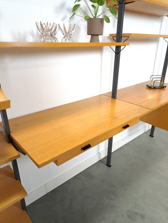 Image 1 of Sistema di pareti modulari con scrivania di design svedese Olof Pira