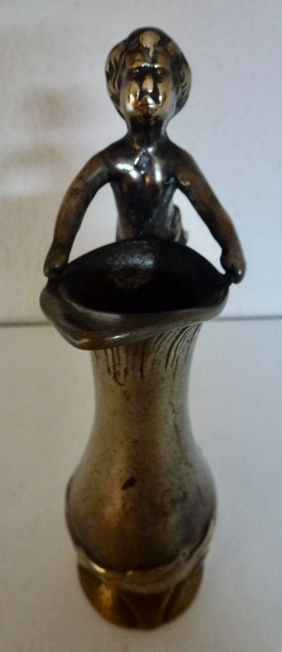 Image 1 of Jarrón Art Nouveau con putti