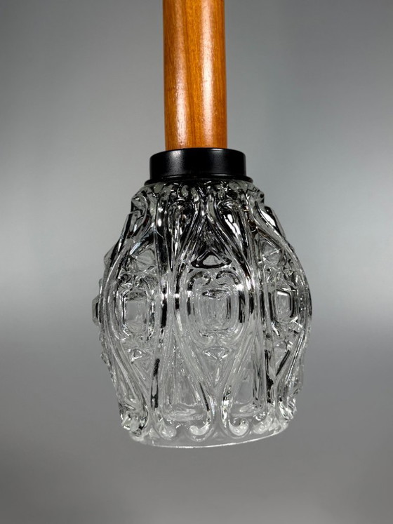 Plafondlamp/hanglamp uit de jaren 60/70 van teakhout en glas, design in de stijl van de mid-century space (photo 4 of 10)