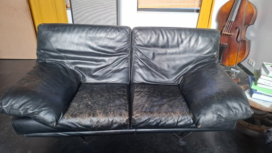 Schwarzes Leder, drei- und zweisitzig, Durlet – 2 Sitzer Sofas, Leather (photo 3 of 5)