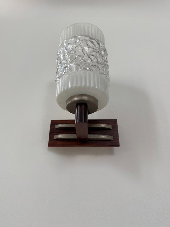 Image 1 of Coppia di applique vintage, cromate, palissandro e vetro pressato stampato, Francia