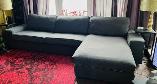 Sofa mit Chaiselongue, grau mit unbenutzten blauen Bezügen