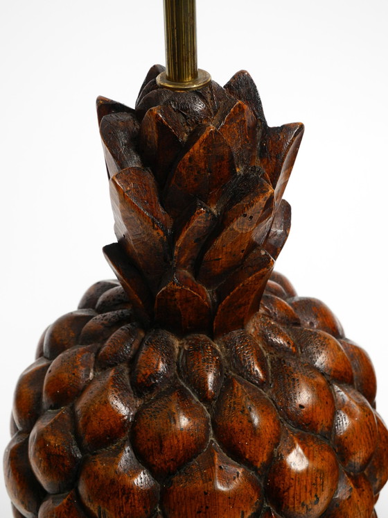 Image 1 of Pareja de grandes lámparas de sobremesa "Piña" de madera de pino teñida, muy decorativas, de estilo Mid Century Modern.