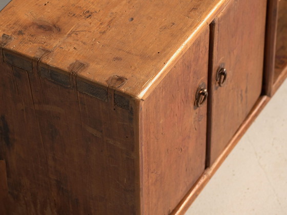 Antique Chinese low cabinet in elm wood – China, circa 1900 – Sideboard cabinet, Iron (photo 18 of 40)
