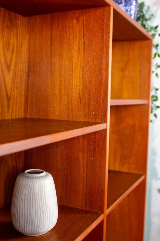 Image 1 of Vintage teakhouten hoge boekenkast, dressoir, ladekast, midden 20e eeuw