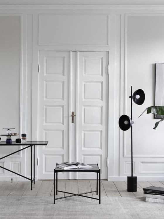 Image 1 of Table d'appoint 60x60 HANDVÄRK marbre