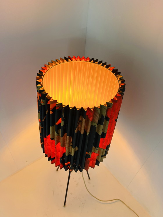 Image 1 of Lampadaire tripode vintage 1960
