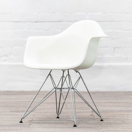 Image 1 of Vitra Eames Plastic Armchair Dar Club Chair