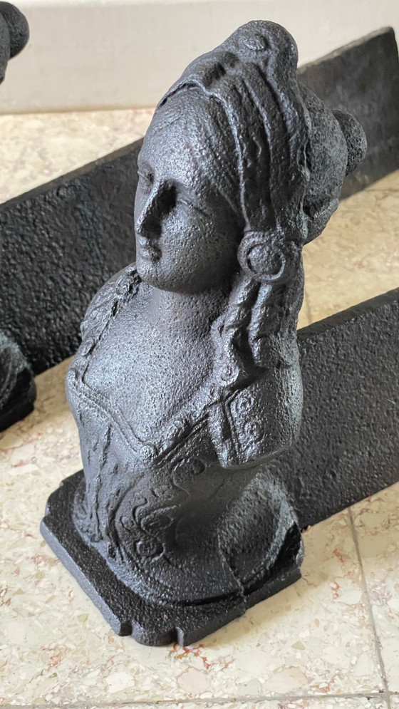 Image 1 of Perros de bomberos de hierro fundido antiguos para apartamentos