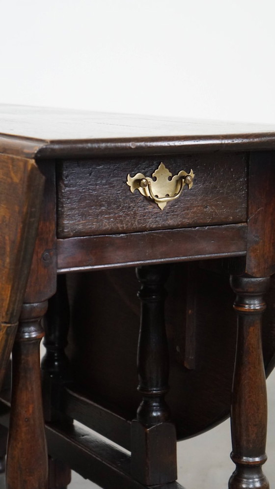 Image 1 of Mesa inglesa antigua de roble con patas plegables